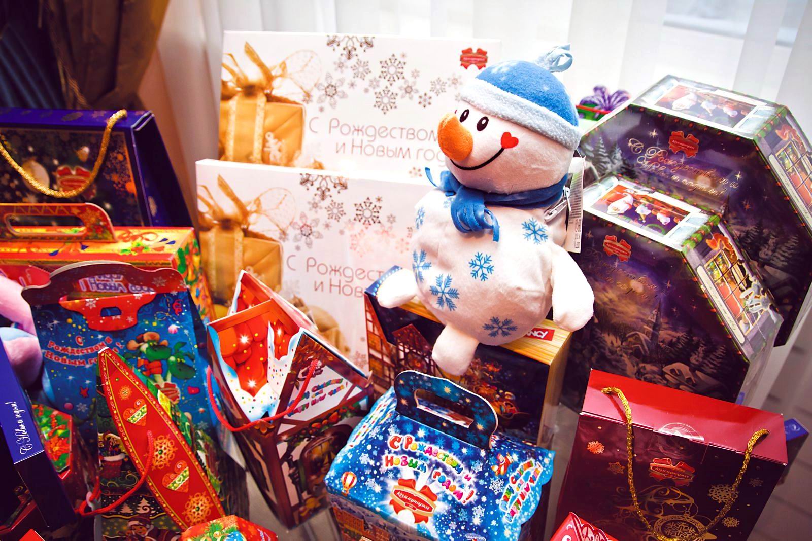 Почему сладкие подарки на новый год детям обязательно нужно дарить?