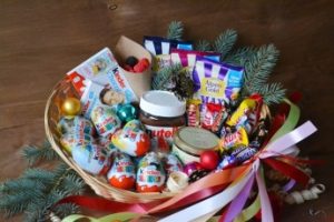 Как выбрать интересные сладкие подарки на Новый Год?