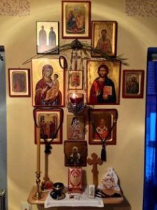 Иконы в доме: отличительная черта православного человека
