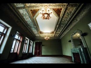 Дом Смирнов: исторический особняк XVIII века в самом центре столицы