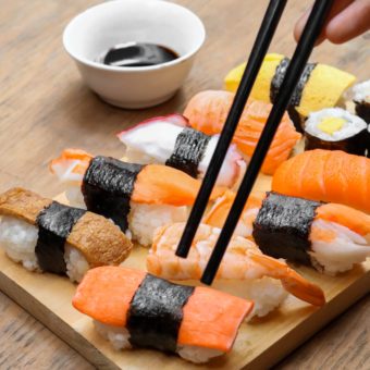 Суши: популярное японское блюдо в России