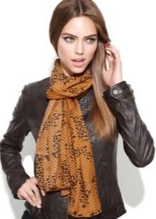 Как выбрать женский шарф и на что ориентироваться?