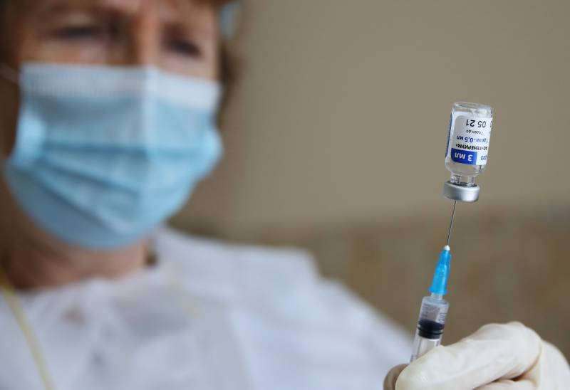 
Эксперты рассказали, когда ВОЗ может одобрить российскую вакцину                