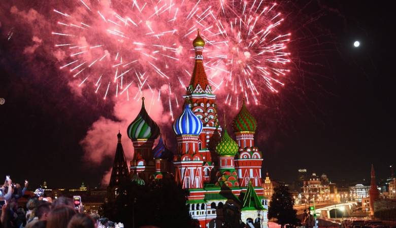 
Праздничный салют 23 февраля 2022 года в Москве, где будет проводиться                
