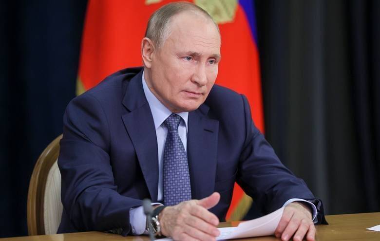 
Президент РФ Владимир Путин распорядился реализовать новые выплаты на детей от 8 до 16 лет                