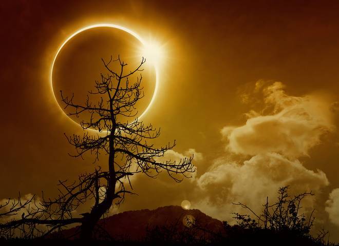 
Солнечное затмение 30 апреля 2022 года: самые мощные ритуалы на богатство и удачу                
