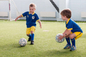 Почему стоит отдать ребенка в секцию футбола?
