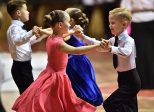 Спортивные танцы для детей и их преимущества