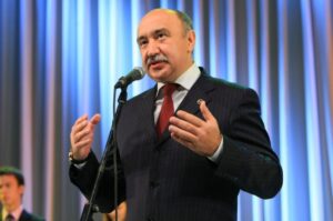 Чем известен Ильшат Гафуров?