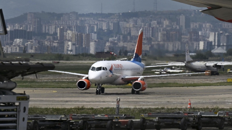 Россияне начали скупать авиабилеты в Грузию