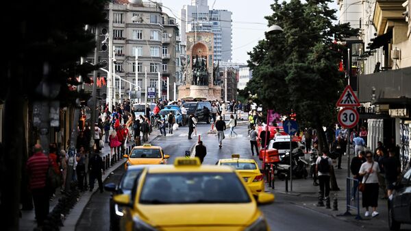 Город красивый, но непростой: популярные способы обмана туристов в Стамбуле