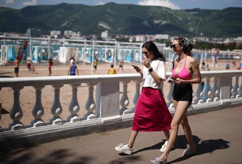 Новые запреты для туристов в России и за рубежом: как вести себя на отдыхе