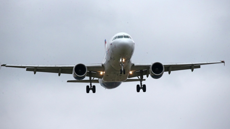 Женщина умерла на борту самолета, летевшего из Сочи в Челябинск