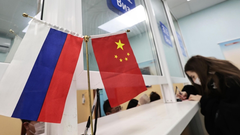 Китай открывает визовый центр в Петербурге
