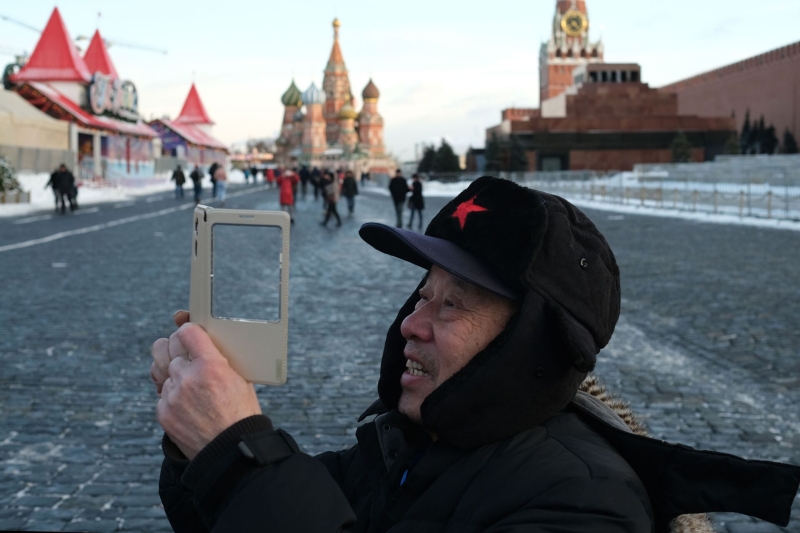 Кого легко пустят в Россию: электронная виза для иностранцев заработала 