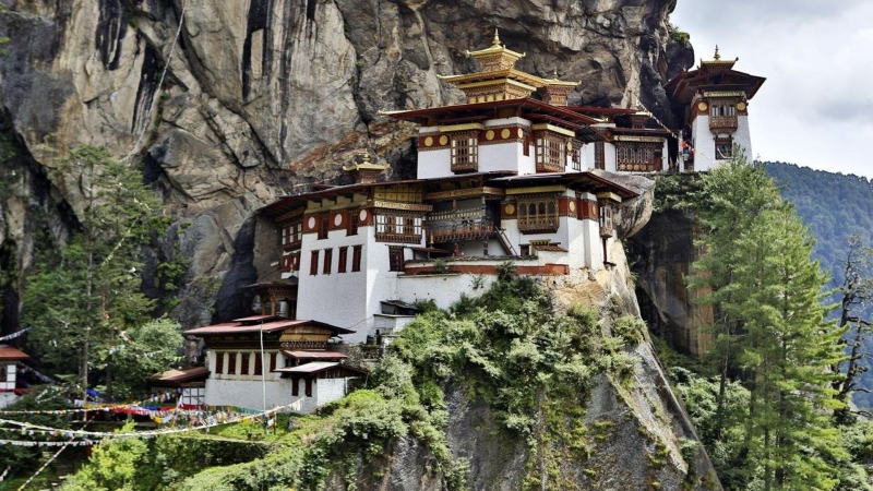 Бутан вдвое снизит ежедневный туристический сбор