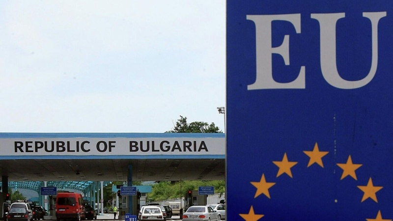 Болгария введет запрет на въезд российских автомобилей