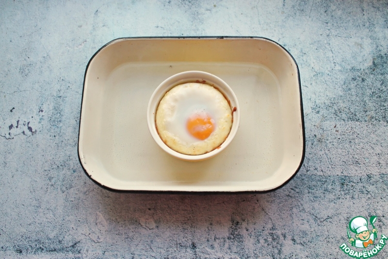 Яйцо-брюле с индейкой