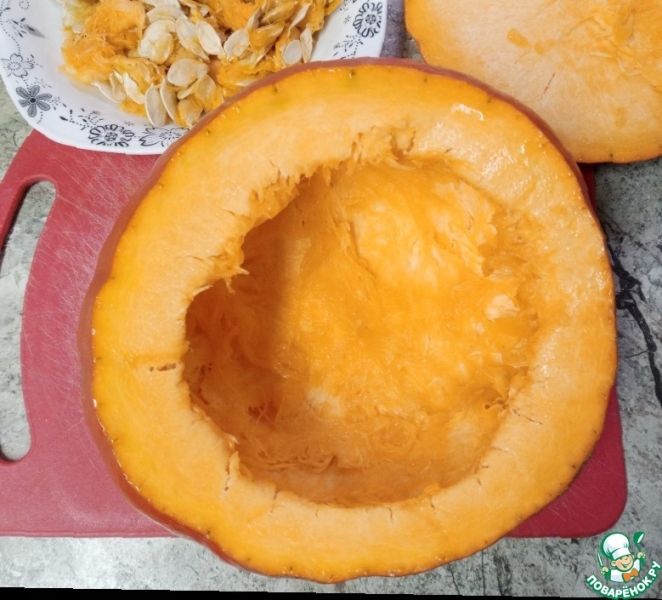 Кукурузно-фруктовая полента в тыквенном горшочке