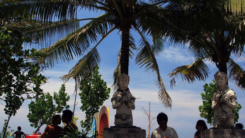 На Бали вводят новые визы для иностранных туристов