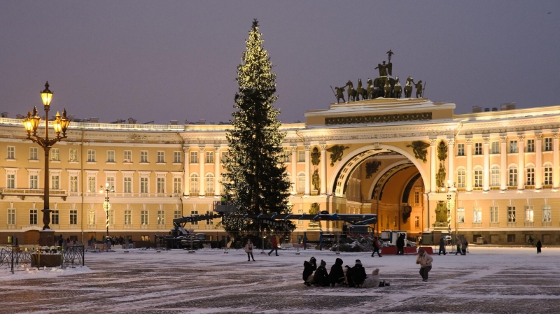 На Дворцовой площади Петербурга с 23 декабря начнут показывать световое шоу