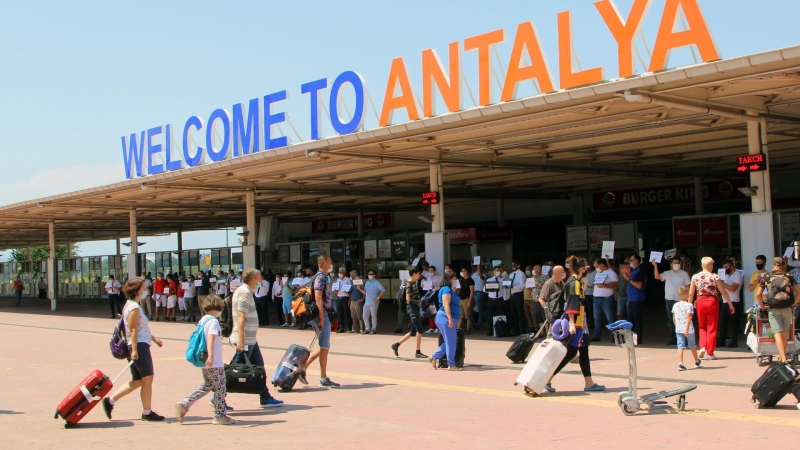 В Турции сообщили, какой доход страна рассчитывает получать от туристов