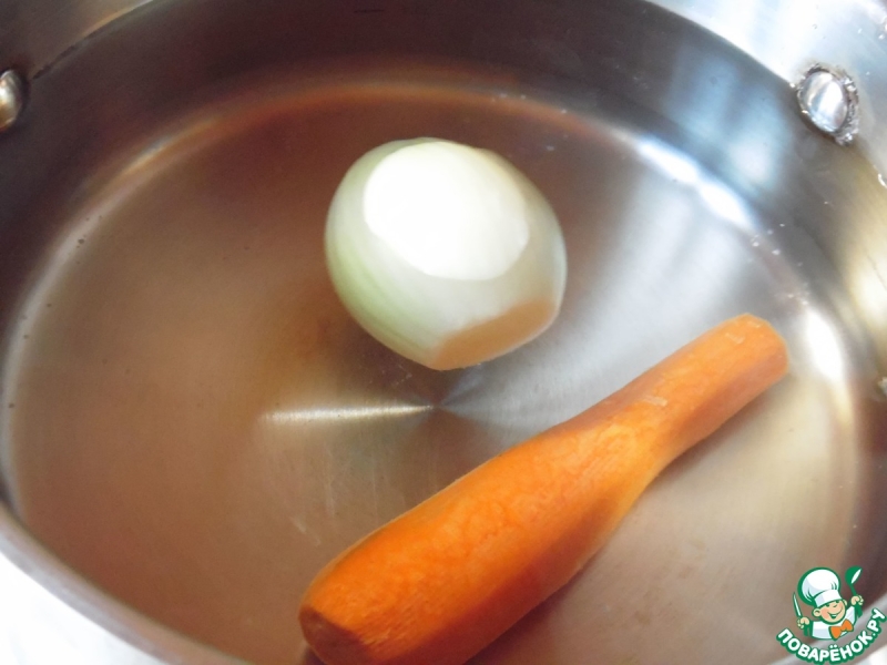 Картофельно-фасолевый суп с тунцом