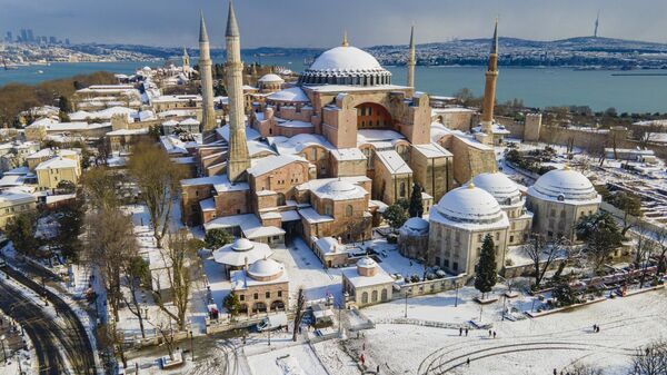 Турция по-новому. Чем интересен отдых в стране зимой