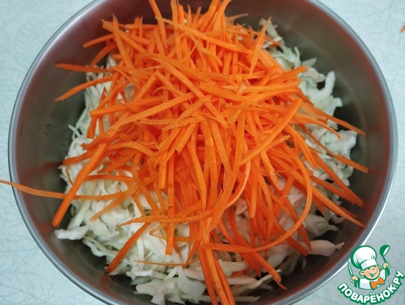 Салат из капусты и моркови "Простой"