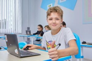 Юный программист: как онлайн-школа превращает интерес в реальные навыки