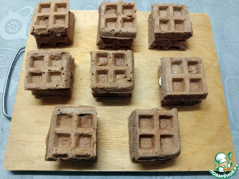 Шоколадные мини-вафли с кремом-чиз