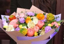 Как происходит доставка цветов?