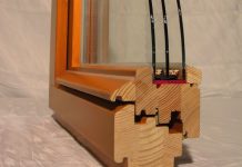 Как изготавливают окна из клееного бруса?