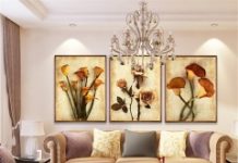 Картины с цветами: как они применяются в современном интерьере?