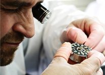 Работа часового ломбарда