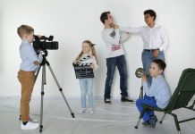 Как выбрать фотографа для детской и семейной съемки?