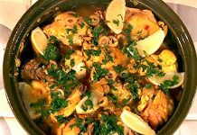 Курица с соленым лимоном и рисом на сковороде