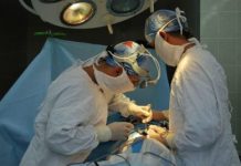 Микрооперация по удалению грыж на позвоночнике: особенности проведения вмешательства