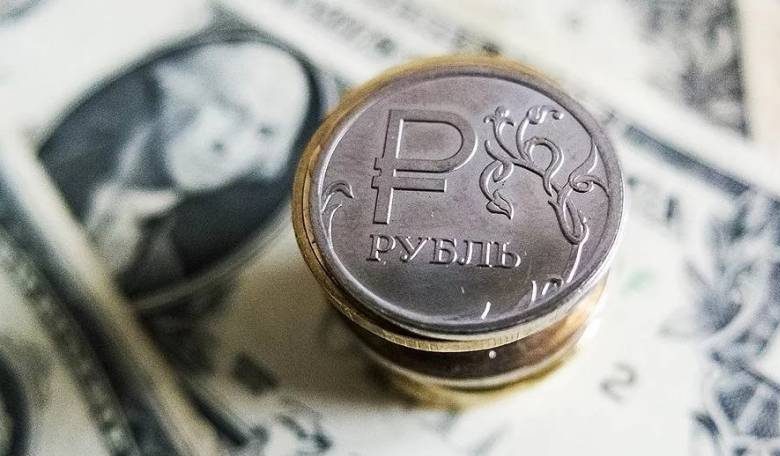 
Когда покупать рубль: финансист назвал лучшее время для операций                