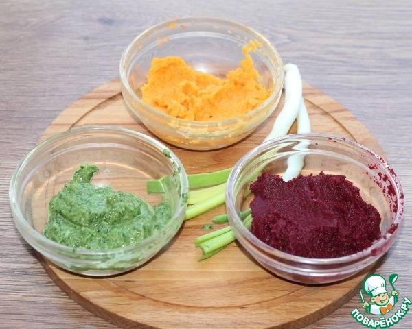 Разноцветная закуска из селедки и овощей