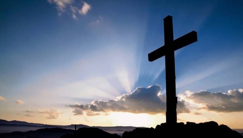 
Почему людям нельзя оборачиваться и смотреть на могилу родственника                