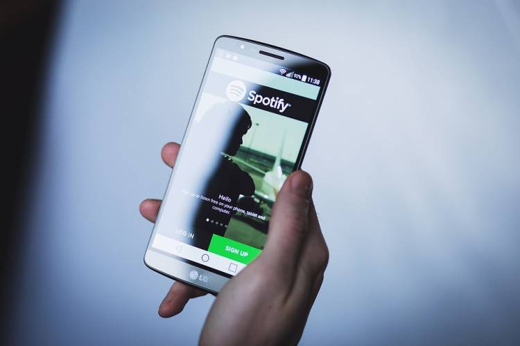
Представители Spotify заявили о прекращении своей работы в России, да или нет                
