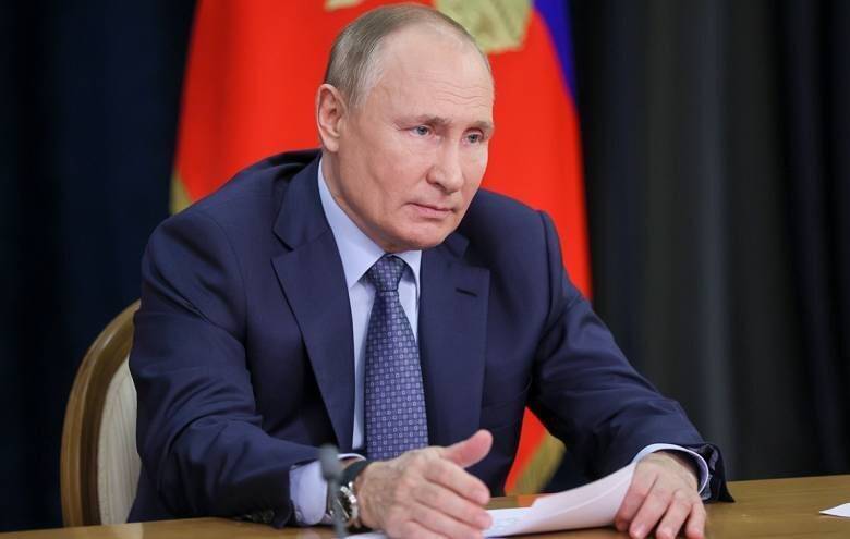 Президент РФ Владимир Путин распорядился реализовать новые выплаты на детей от 8 до 16 лет