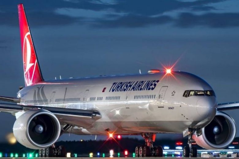 
Спасатели приостановили поисковую операцию на месте крушения Boeing 737                