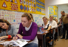 Как проходит обучение в автошколе?