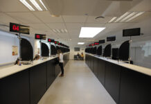 Какие услуги предоставляет визовый центр?