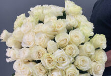 Как правильно выбрать свежие розы для букета?