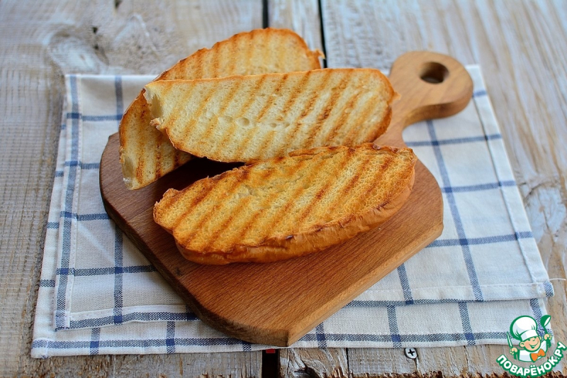 Намазка с грибами, изюмом и фисташками