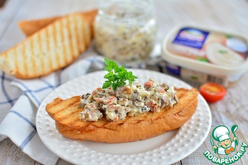 Намазка с грибами, изюмом и фисташками