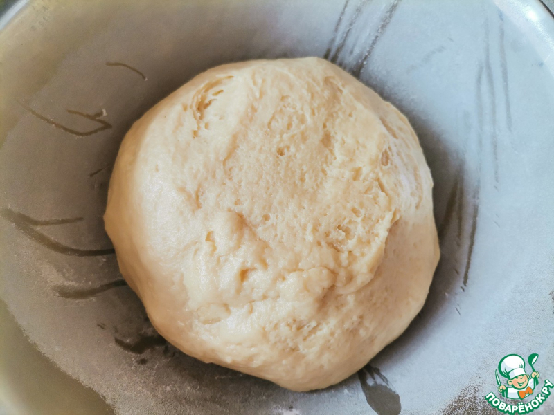 Сочни с творожным сыром и смородиной